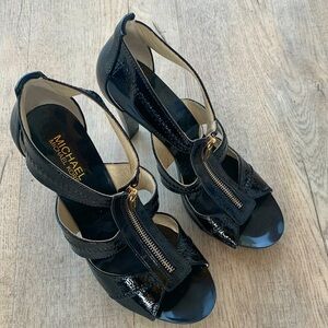 Michael Kors size 8.5 women’s shoes sandals